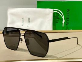 Picture of Bottega Veneta Sunglasses _SKUfw43944007fw